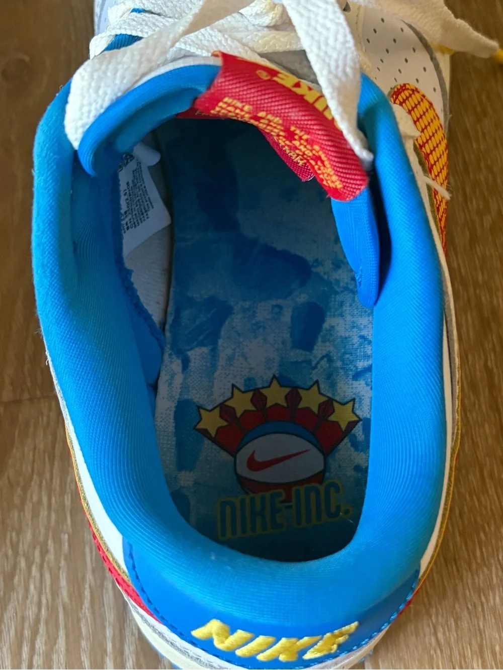 Nike Dunk Low Retro SE Pop Art Sneakers Size 7 White Blue Red Yellow